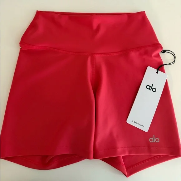 Alo Yoga 5” Airlift Energy Short - Candy Red NWT - Picture 5 of 7